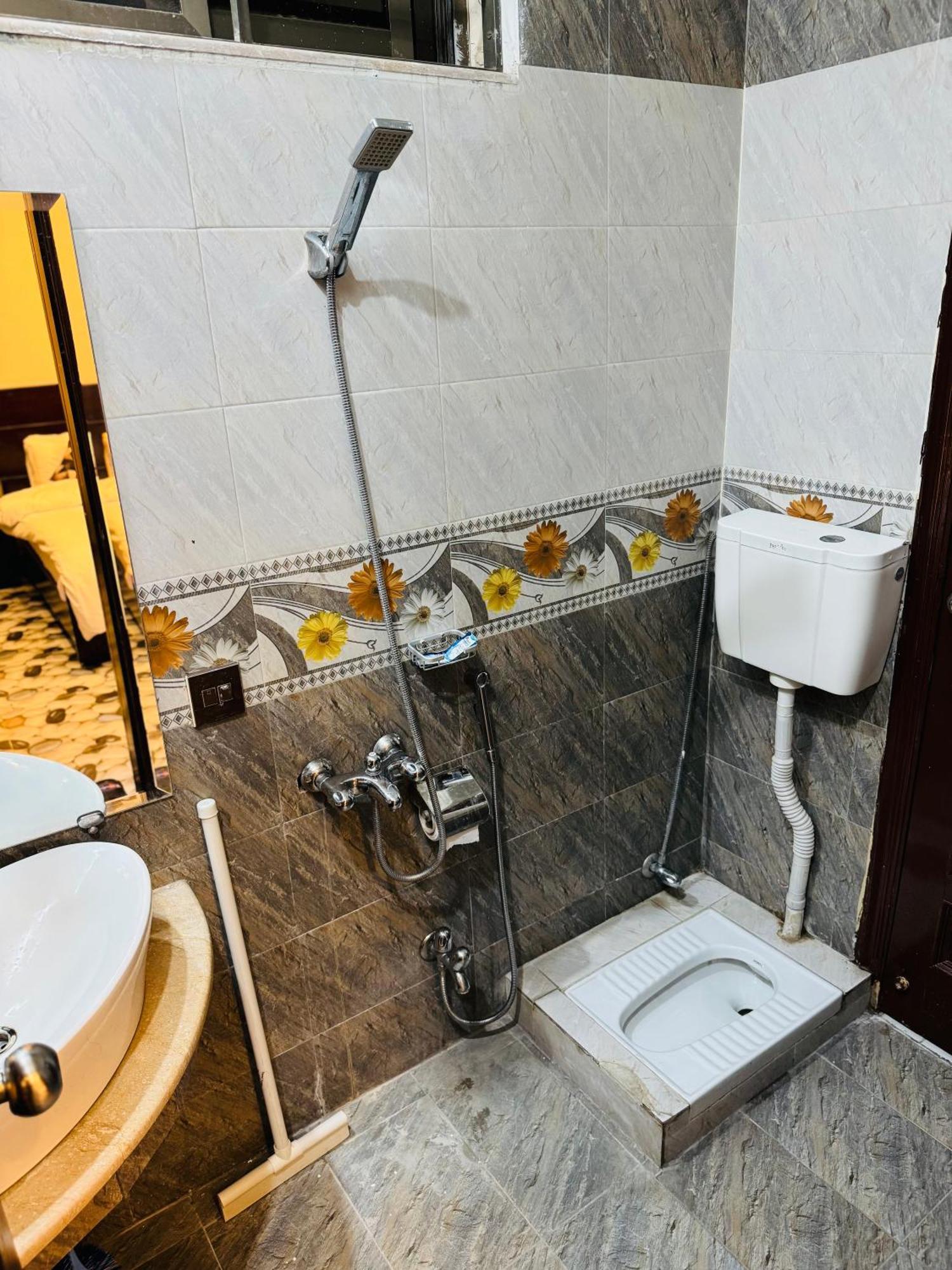Sunrise Residence D1 Islamabad Buitenkant foto